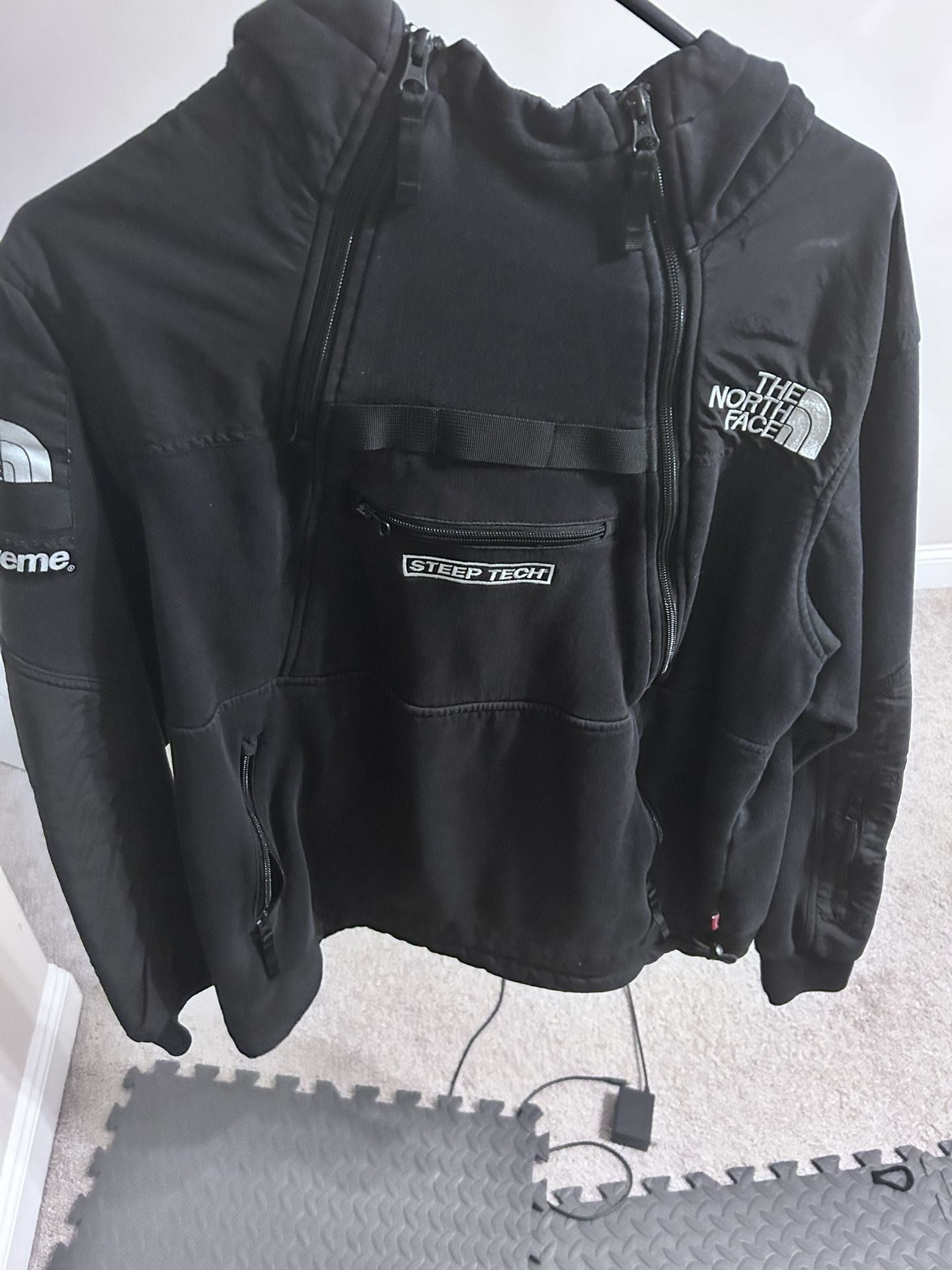Supreme North face Steep Tech Hoodie