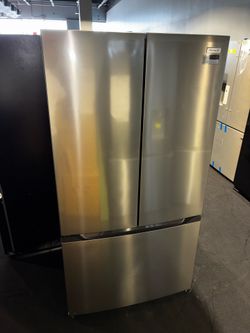 New Frigidaire 33 inch counter depth Refrigerator