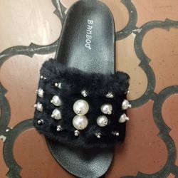 Faux Fur Pearl Black Slide Sandals size 5 only