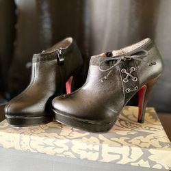 Black Bootie Size 37 U.S 6