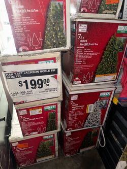 Home accent pre lit Christmas tree