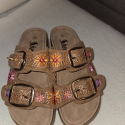 Women's sandals