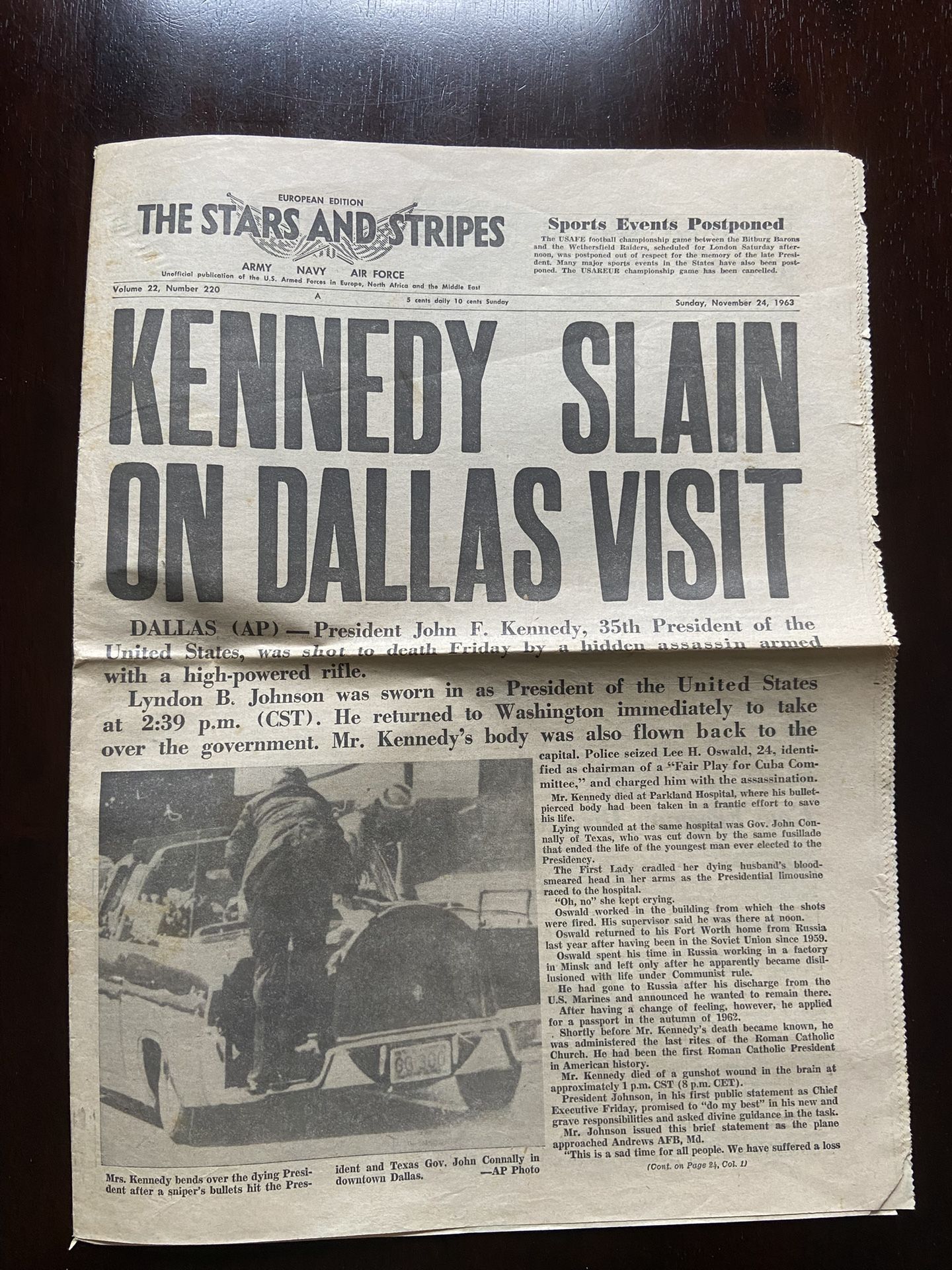 1963 Kennedy Assassination Stars And Stripes Four Consecutive Original Newspapers And Separate Memoriam