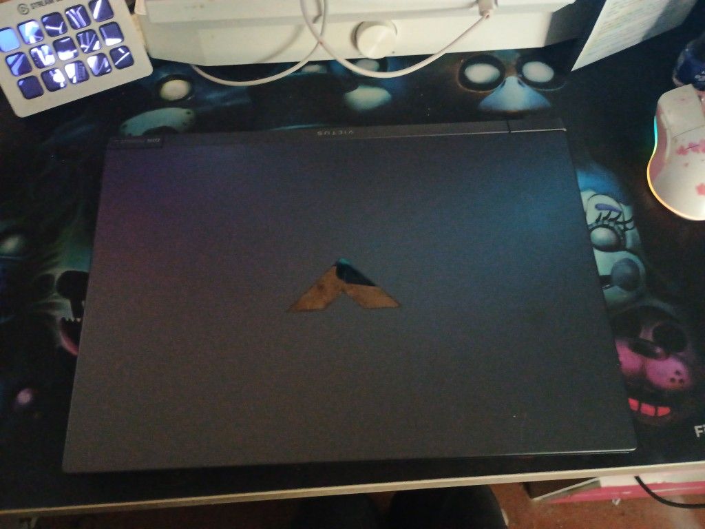Lightly Used Victus gaming Laptop 144hz