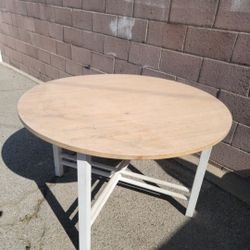Free Dining Table