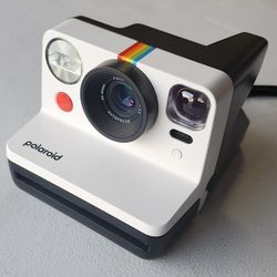 Polaroid now - 2nd Gen Camera, No Film Included