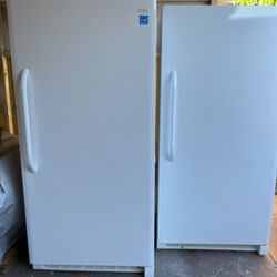 Stand-up freezers, large only