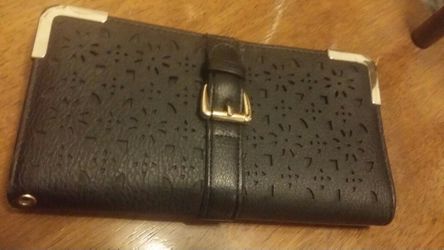 BLACK & GOLD WALLET #MOVE OUT SALE#