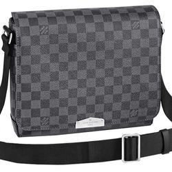 Louis Vuitton District PM Messenger Bag (Style: N40349)