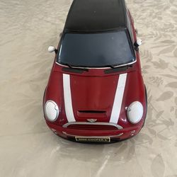 2004 Playmates Micro Machines Mini Cooper with Micro Cars.