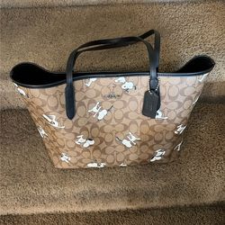 Coach Snoopy Hand Bag
