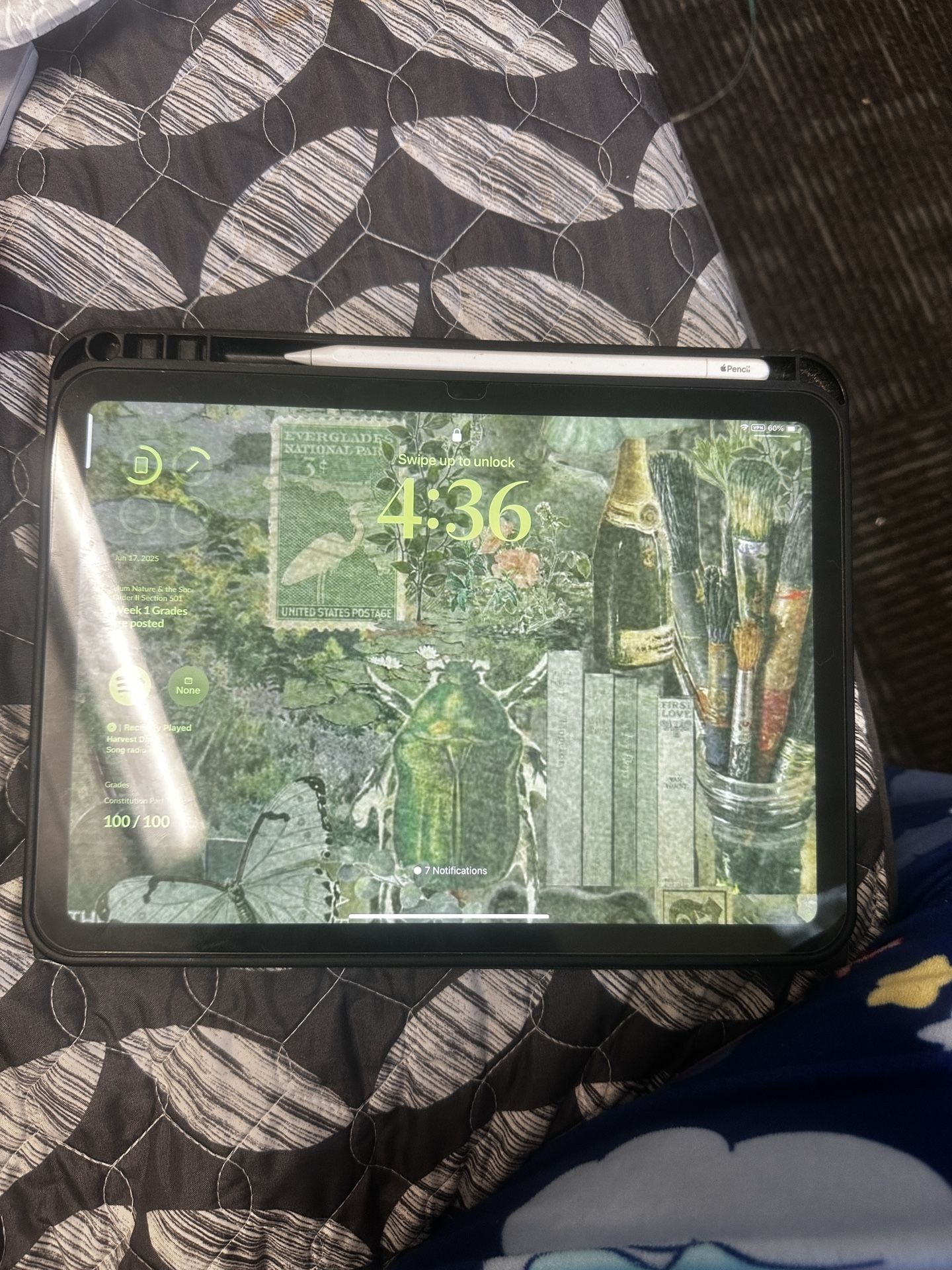 iPad 10th Generation And Apple Pencil (barely Used)