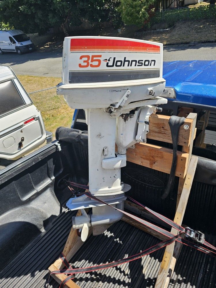 35 HP Johnson Outboard With Controls