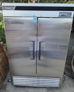 Turbo Air Tsf-49 Sd Two Section Reach In Freezer