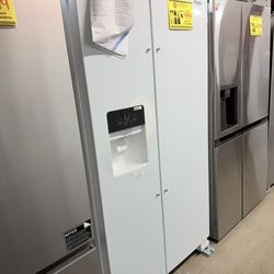 WHITE WHIRLPOOL SIDE-BY-SIDE REFRIGERATOR OPEN BOX