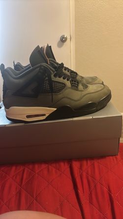 Jordan 4s