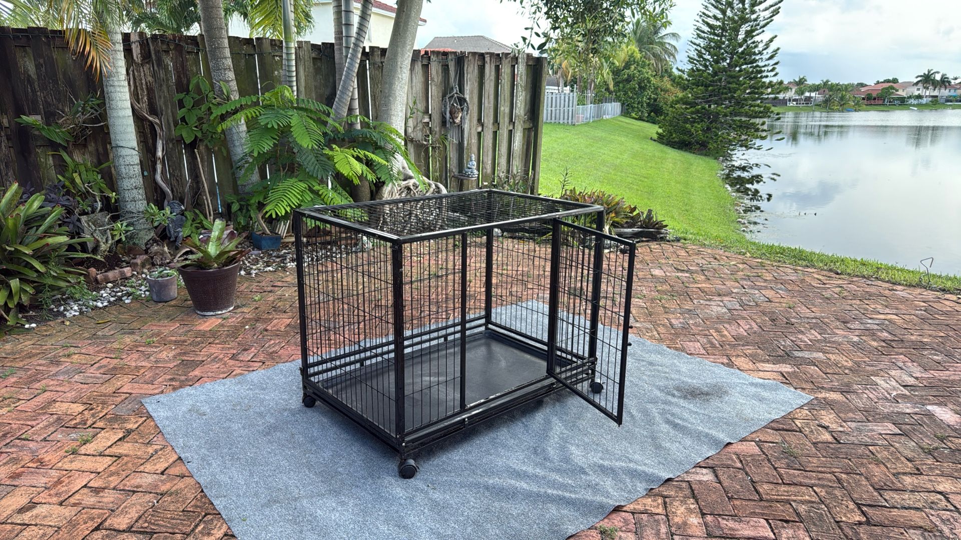 Dog Kennel / Cage On Wheels