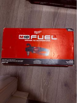 Milwaukee m18 fuel hole hawg drill