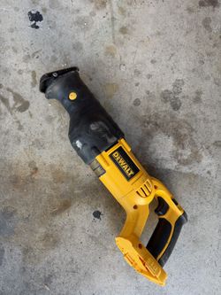 Dewalt Cordless Sawzaw (Reciprocating Saw) DW385