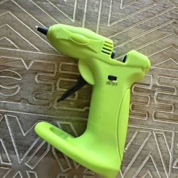 Cordless glue heater