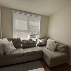 SECTIONAL COUCH