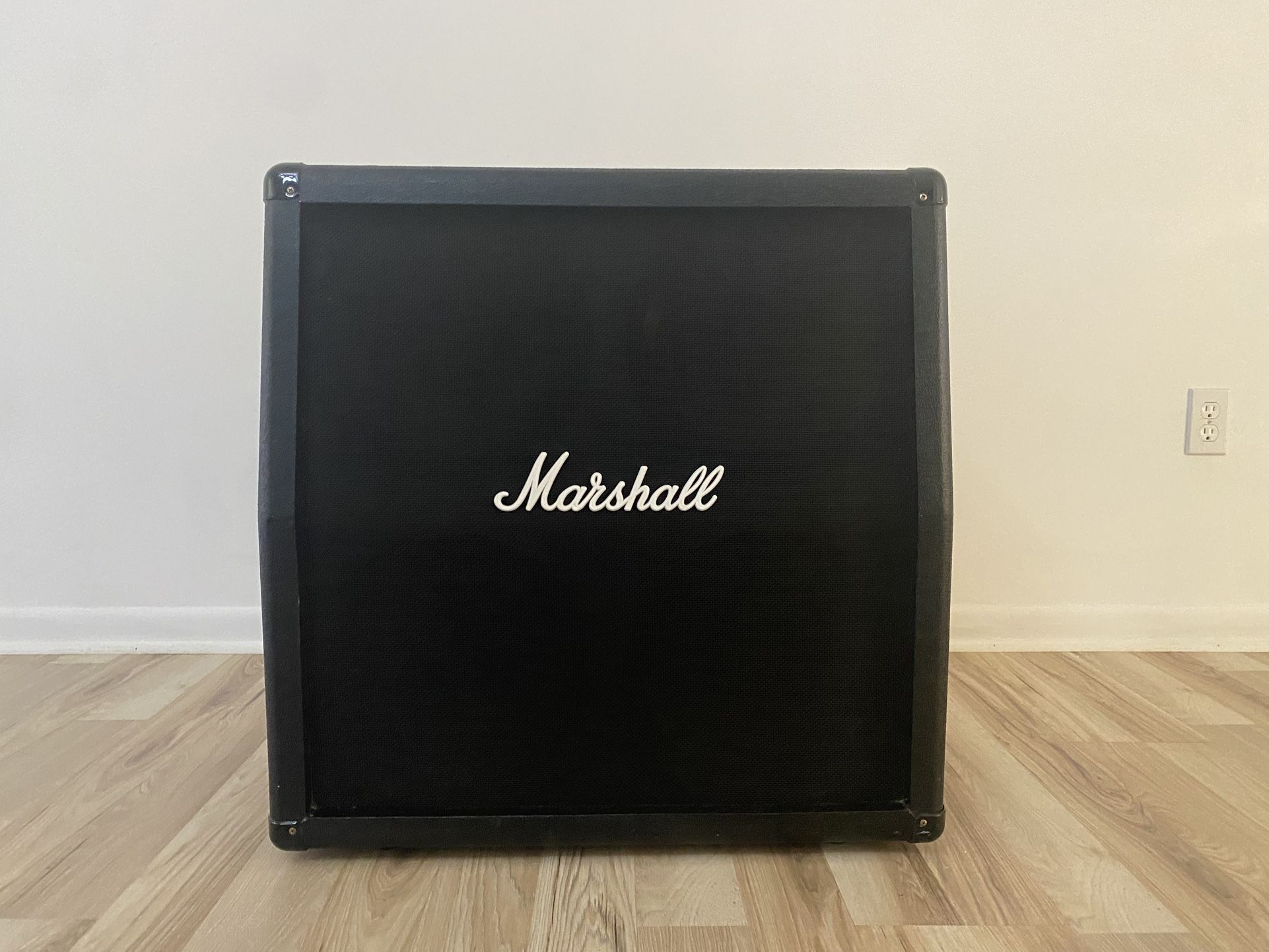 Marshall 4x12 Cabinet Model MG412A