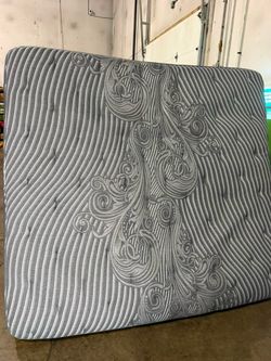 King size mattress