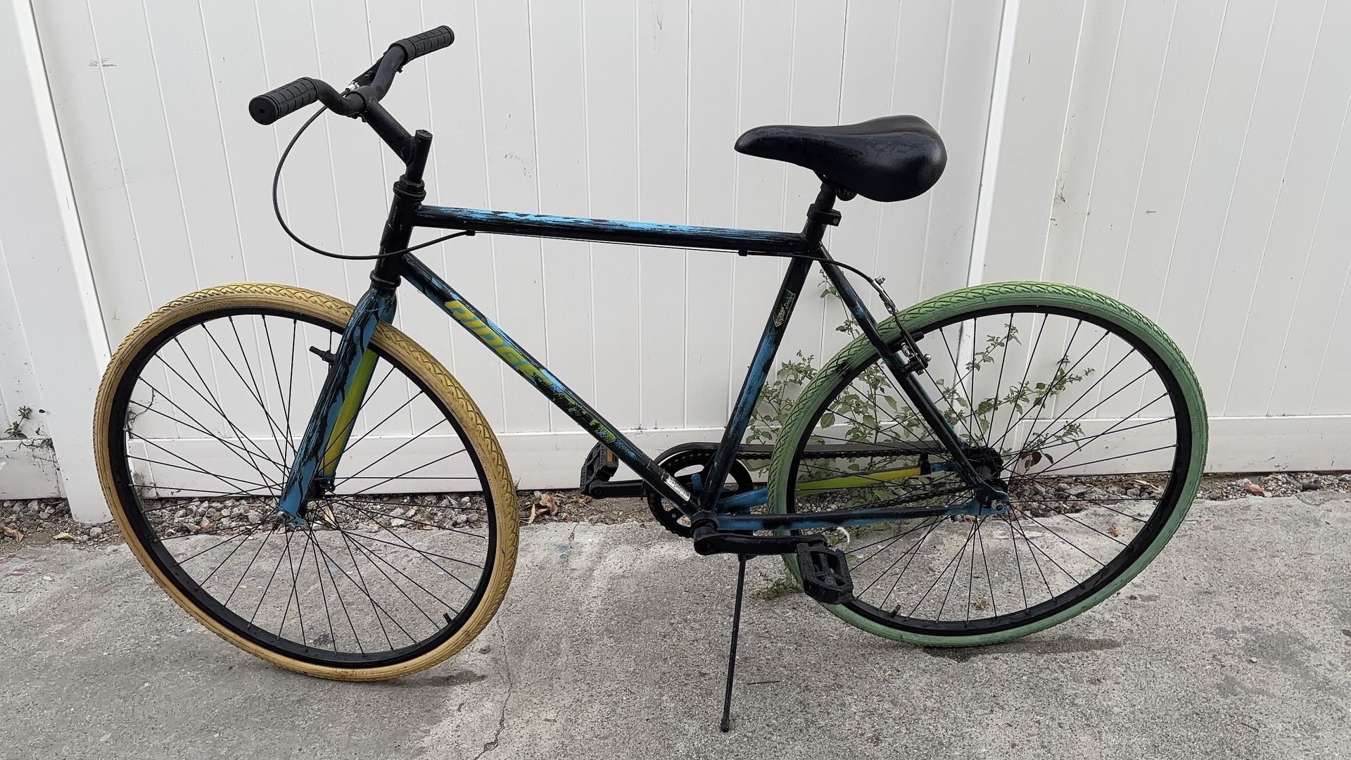 Colorful Single Speed City Bike –Lightweight Fun Ride – Ready to