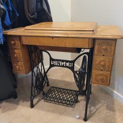Antique Singer Sewing Machine 