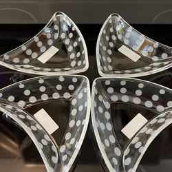 Mikasa 7” Cheers Dot Triangle Dishes