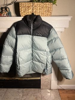 New Columbia Puffer Jacket (L)