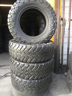 Nitto Mud Terrain R17