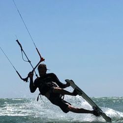 KITEBOARD /TWIN TIP - BEGINNERS - $155 OBO -