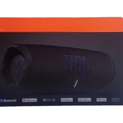 JBL Charge 5 new open box