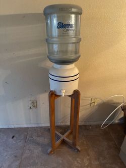 Ceramic Water Stand