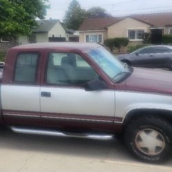 4x4 Gmc 1500 Seirra Burgundy