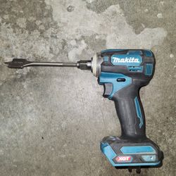 Makita GDT01 40V MAX XGT 4-Speed Impact Wrench 1/2" Brushless Tool Only 