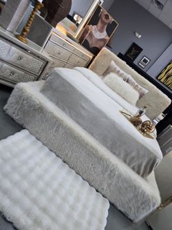 ✨️4pc Queen, King Bedrooms ✨️ Furniture Sectionals, Dining Avail