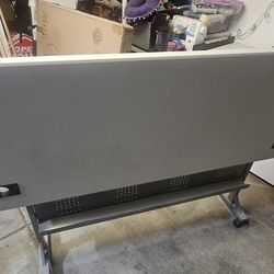 Foldable Computer Table 