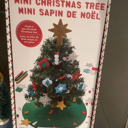 Kid Made Modern Make Your Own Mini Christmas Tree Kit New In Box 