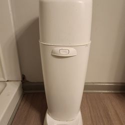 Playtex Diaper Pail with 4 Refills