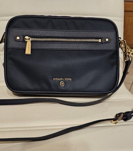 Michael Kors Original Fashion Meets Function Nylon Bag