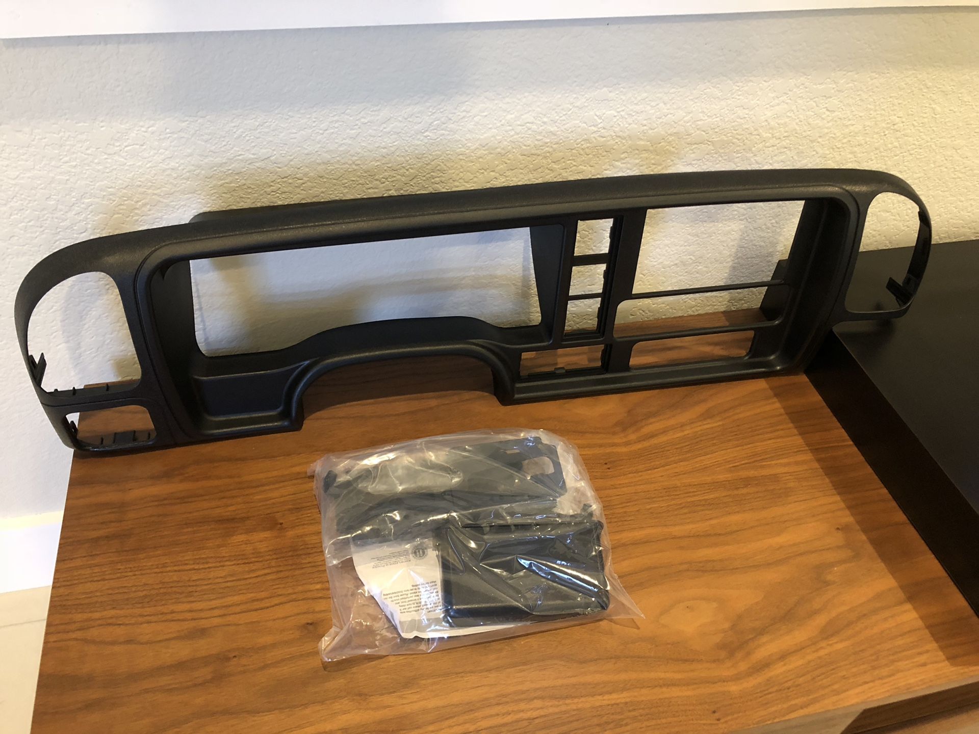 9598 double din dash kit Chevy Silverado GMC Sierra Tahoe suburban for