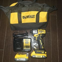 
DEWALT
20V MAX XR Lithium-Ion Cordless Brushless 1/4 in. 3-Speed Impact Driver Kit with 2Ah and 1.7Ah Batteries, Charger & Bag