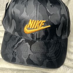 Nike Sportswear AeroBill Camo Cap