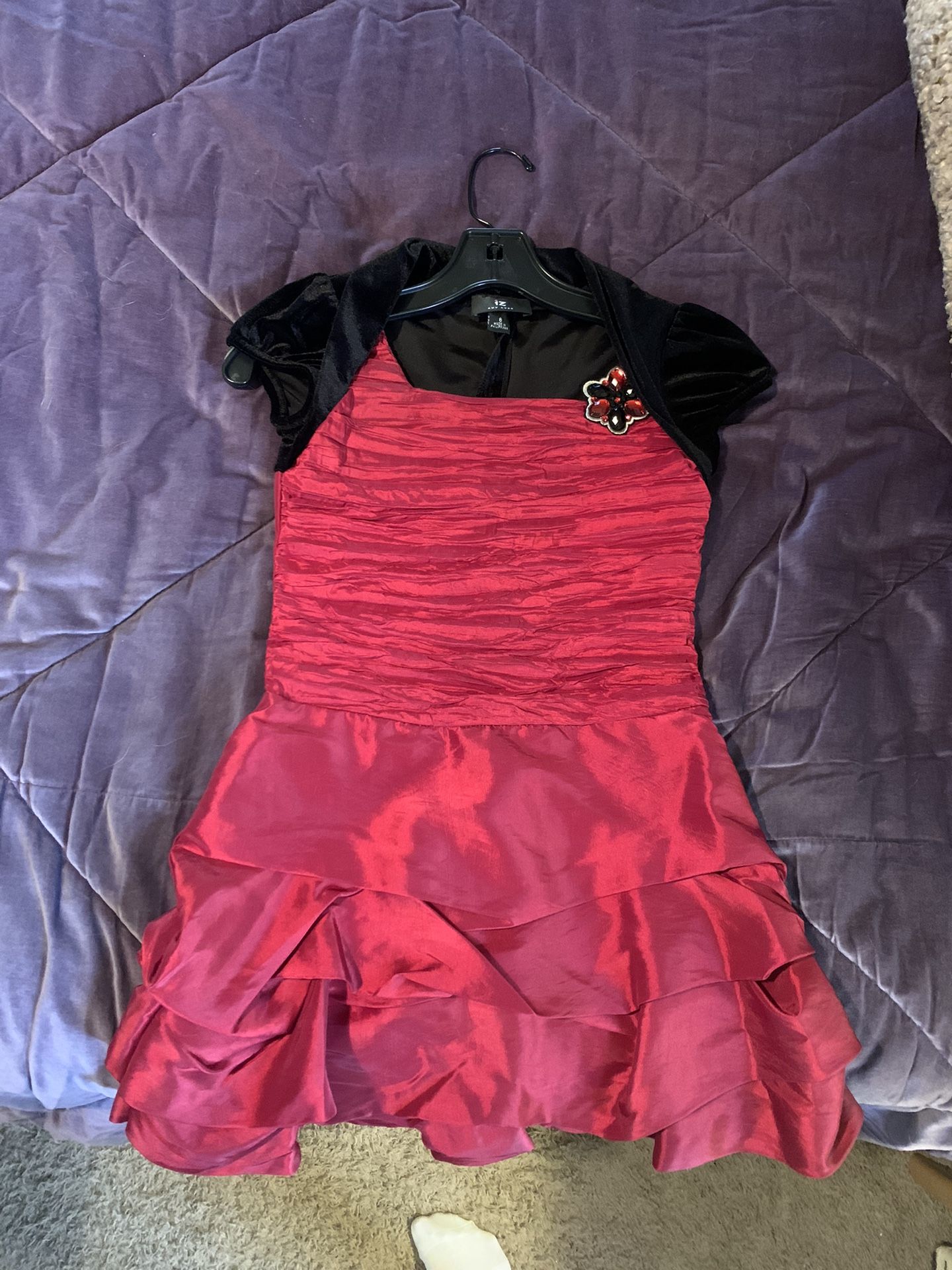 IZ Byer Holiday Formal Dress Sz 8