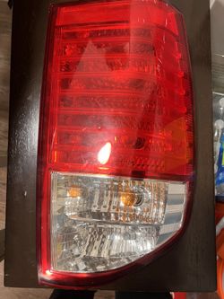 2012 Kia Sedona Back Break Light 
