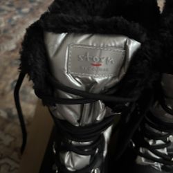 Storm by Cougar Women's Silver and Black Snow Boots