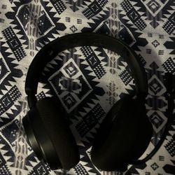 steel-series headset no wire no box used