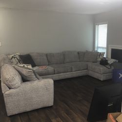 Heather Grey 8pc Sectional Couch
